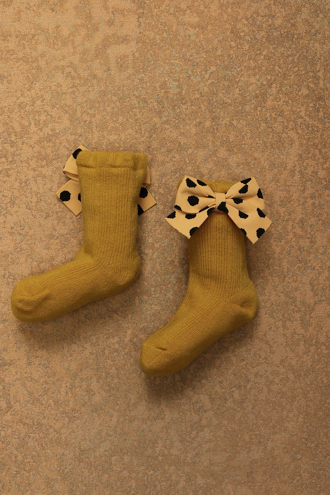 One Friday Yellow Knitted Solid Socks